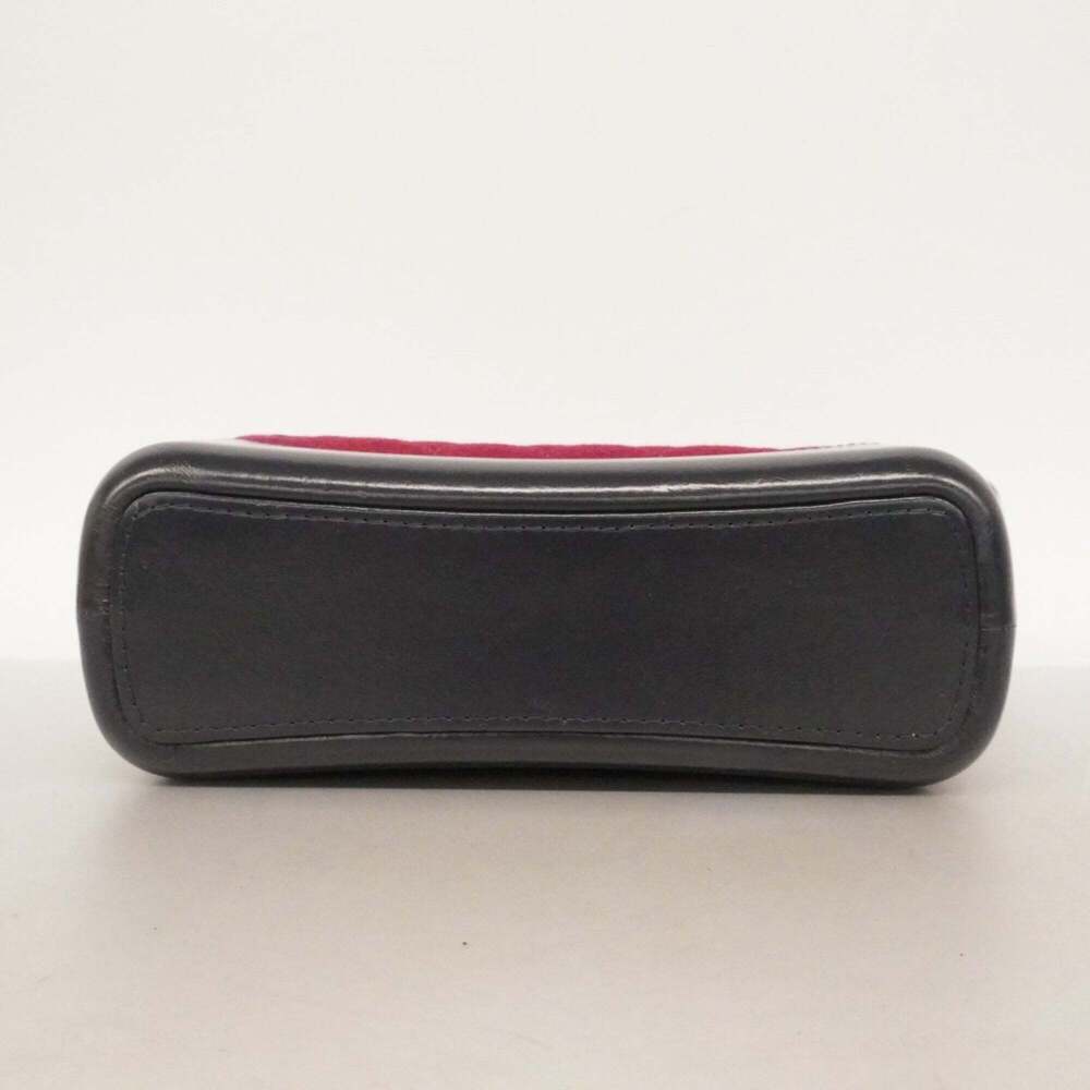 CHANEL Red Shoulder Bag - Picture 3 of 14